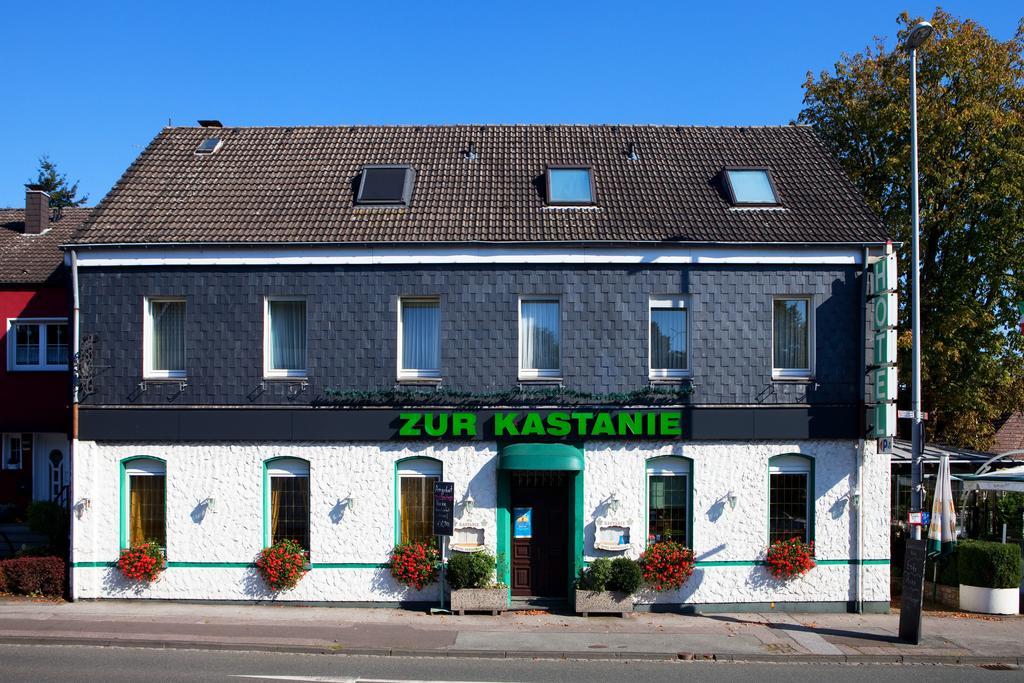 Hotel Zur Kastanie Mülheim an der Ruhr Esterno foto